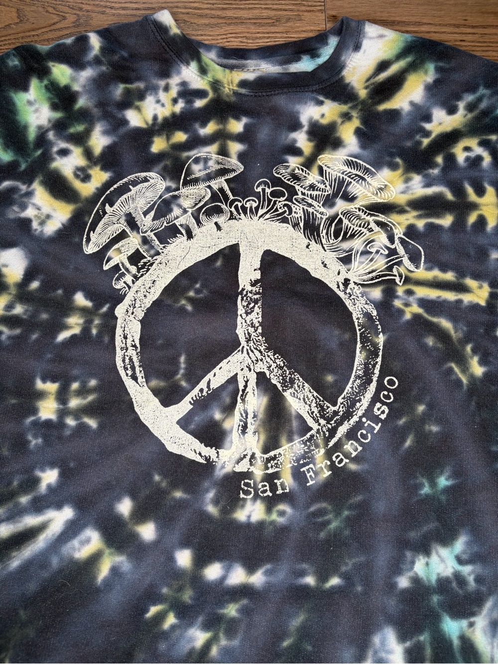 Tie Dye Sweatshirt - Picture 4 of 4